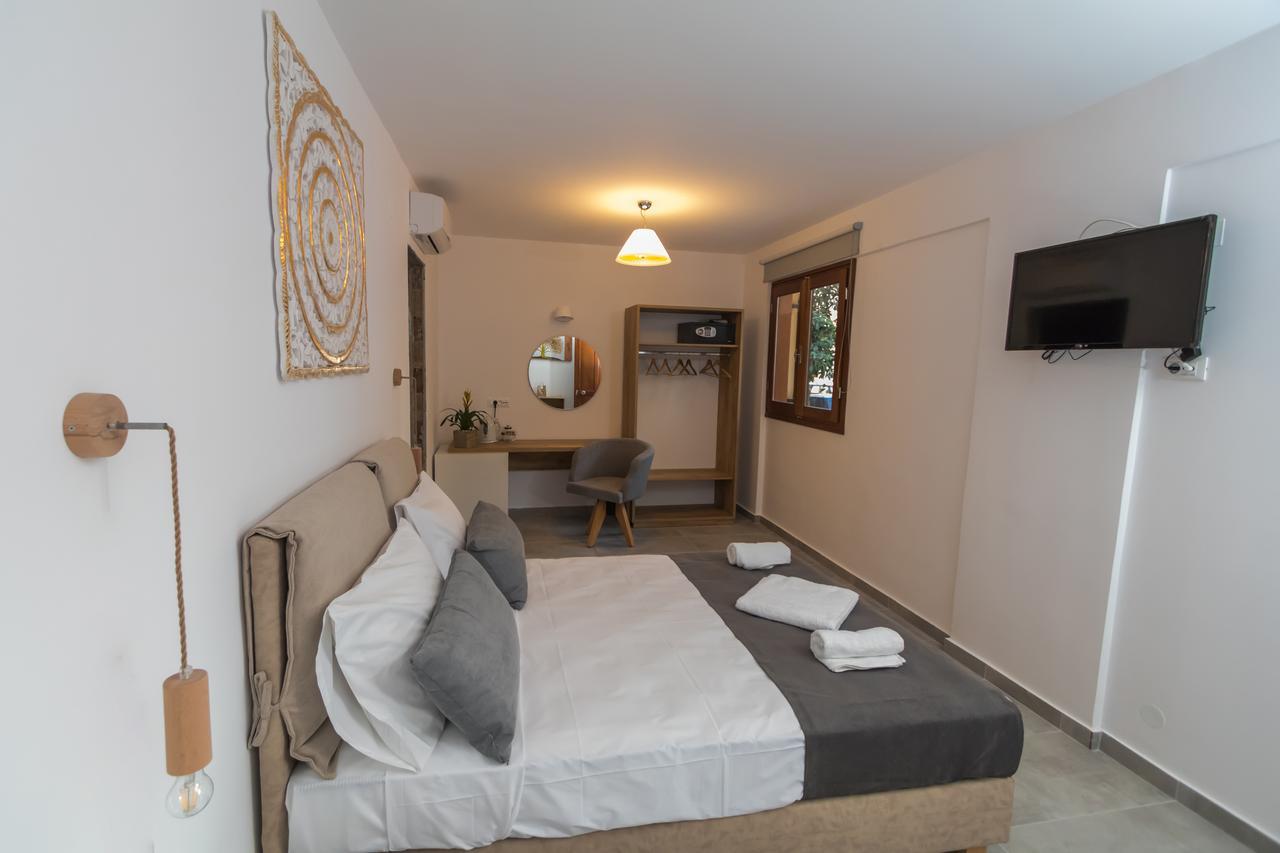 Deluxe Hotel Hriszí Aktí Haniá Kültér fotó